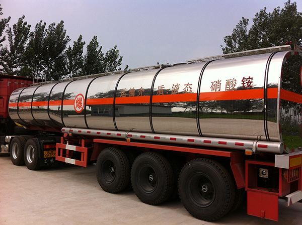 液體硝銨運(yùn)輸車(chē)